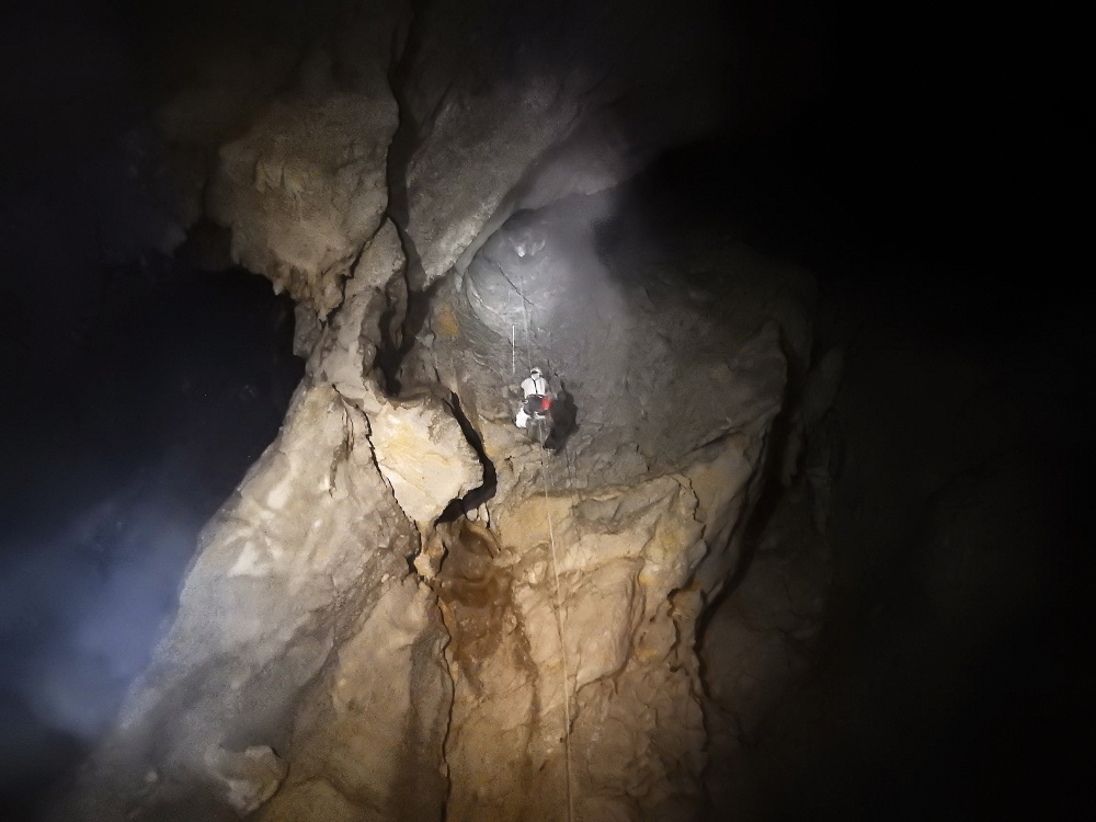 jaskinia-pod-wanta-litworowy-dzwon-33